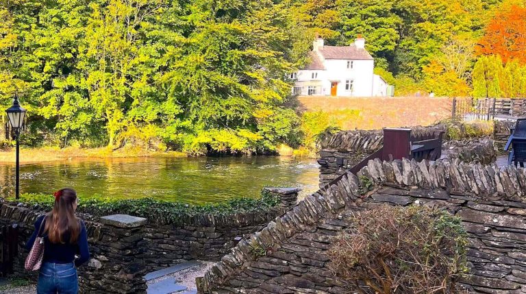 Whitewater Hotel River Leven